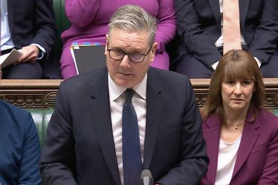 Starmer hits out at shadow attorney general for acting as Abramovich’s lawyer