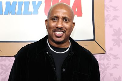 Ex-SNL star Chris Redd claims he sold pills to fellow castmates