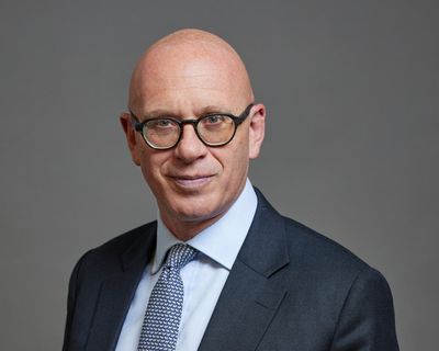 Shadow attorney general steps back on Ukraine over Abramovich link