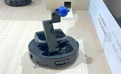 I just saw Dreame's new robot vacuum in action and its claw looks like the perfect solution to my kid's messy room