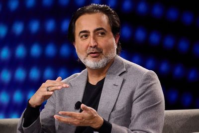 The typical American plan to study for 22 years and work for 40 ‘is broken,’ VC CEO says. Thanks to AI, employees can’t coast after graduation anymore