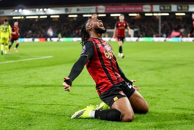 Antoine Semenyo’s parting gift gives Bournemouth victory over shaky Spurs