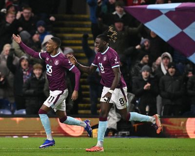 Darren Fletcher’s Manchester United held by Burnley despite Sesko double