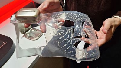 I just saw L'Oréal's ultra-flexible silicone LED mask, and it's about to seriously shake up the beauty market