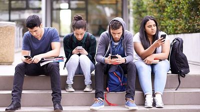 AI overwhelm and algorithmic burnout: How 2026 will redefine social media