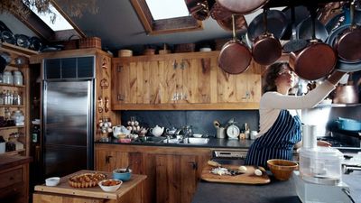 Martha Stewart’s Brilliantly Curated Kitchen Storage Inspired Me to Rethink My Shelving, Organize My Jars, and Transform My Cooking Space This January