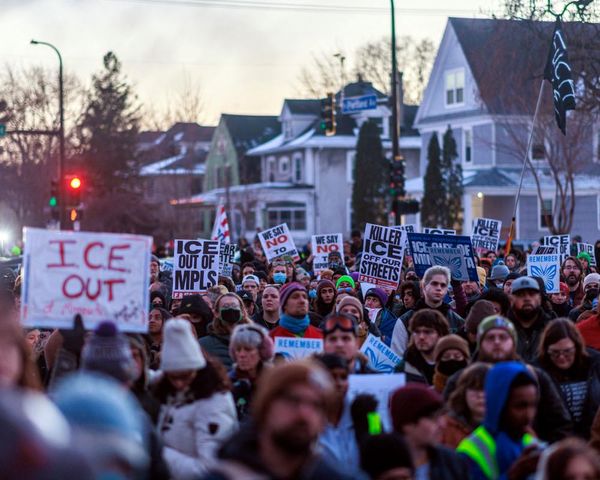 Minneapolis shooting latest: demonstrations and vigils across US after Minnesota woman fatally shot by ICE agent