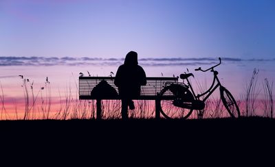 Loneliness Effects on the Mind: The Psychology Behind Emotional Isolation and Mental Health Symptoms
