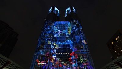 Largest projection show on Tokyo Government Building mesmerizes crowds
