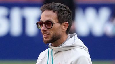 Dolphins Closing in On New GM After Firing Mike McDaniel