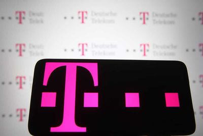 T-Mobile US' Quarterly Earnings Preview: What You Need to Know