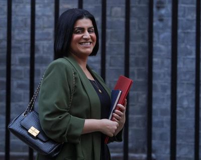 Visas leave migrants anything but settled