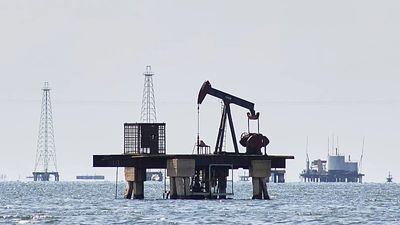 US could run Venezuela and tap into its oil reserves for years, Trump says in interview