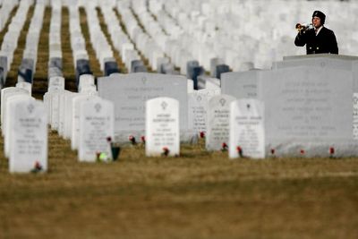 Body of Texas veteran suspected of killing as many as six women to be exhumed from his military grave