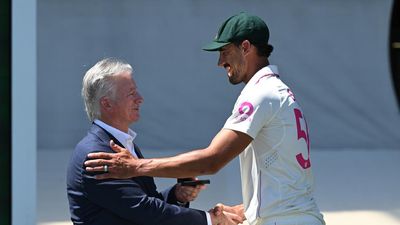 Starc warning: age no barrier for Aussies at next Ashes