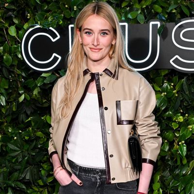 Sarah Pidgeon Frosts Her Chanel Jeans in Almost $35,000-Worth of Jewelry