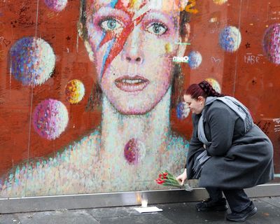 ‘A perplexing, astonishing finale’: world pays tribute to David Bowie a decade after his death