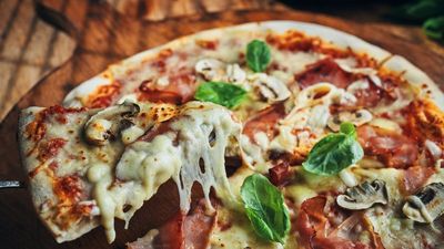 ‘No more pizza for you’: Pizzeria owner’s sassy responses to bad reviews go viral, but not everyone thinks they’re funny