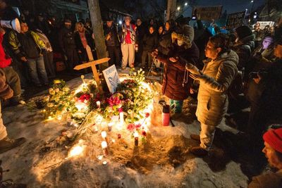 Minneapolis mayor accuses federal authorities of ‘hiding facts’ in ICE killing