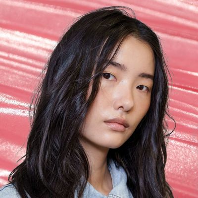 Highlighters and Illuminators Aren’t the Same Thing—Makeup Artists Explain the Difference