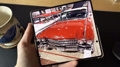 4 things I love about my £1,400 foldable phone (and 1 that I hate)