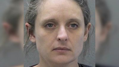 Louisiana woman swims nude in neighbor’s pond, creates ‘mermaid mayhem’ before attacking police