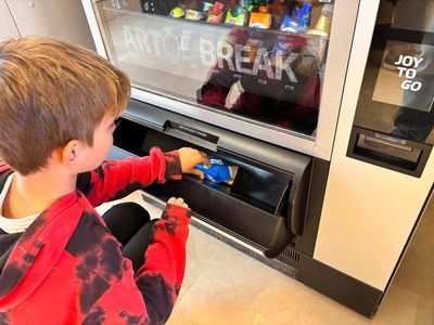 Why Are Some Schools Replacing Lunch With Vending Machines?