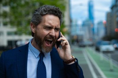 7 Patterns Men Repeat Without Realizing Why