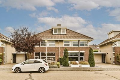 Cops Say This Parking Move Is a Magnet for $300 Fines—And It’s Catching California Men Off Guard