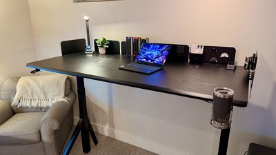 I tested the Dezctop Revon Elite - a quality standing desk with modular organization and accessories like I haven’t seen before