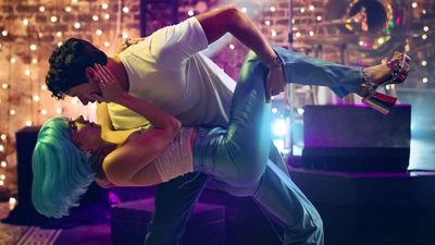 How Alex And Poppy’s Dance Scene In People We Meet On Vacation Pays Homage To Dirty Dancing And Charlie’s Angels