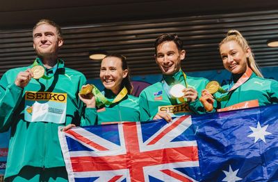 Jess Hull steers Australia to relay gold at world cross-country championships in US