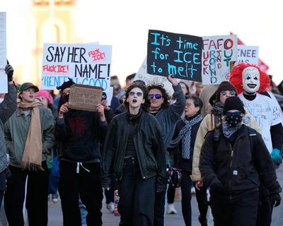 Trump news at a glance: Death of Renee Good at hands of ICE sparks nationwide protests