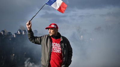 Thousands of Irish, French farmers protest EU-Mercosur trade deal