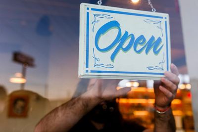 Are a record number of mom and pops going bankrupt? Kinda but not really