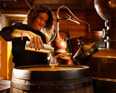 Green whisky? Scottish distillery tests eco-friendly aluminium bottles