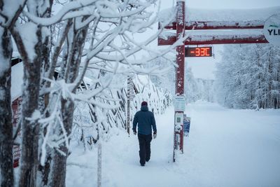 Thousands of tourists stranded in Europe as snow and deep freeze cancels flights