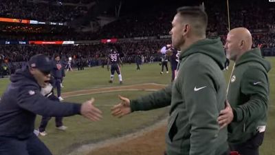 Ben Johnson’s Saucy Move During Postgame Handshake With Matt LaFleur Loved by NFL Fans