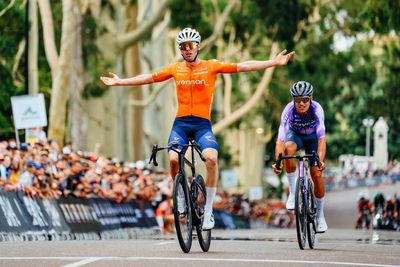 Patrick Eddy beats Luke Plapp to elite men's Australian road race title after Jayco AlUla's strength in numbers fails in dramatic final kilometre