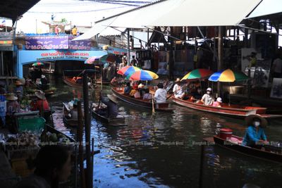 Floating market hit with overpriced omelette complaint