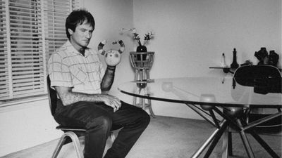 So Long Right Angles, Robin Williams' '90s Dining Room Channels The 'Relaxed' Furniture Trend That Will Be Huge in 2026