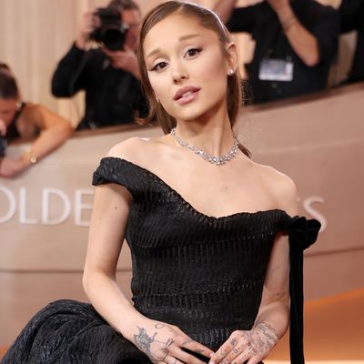 Ariana Grande Takes Her Final Anti-Glinda Bow in a Black 2026 Golden Globes Ballgown