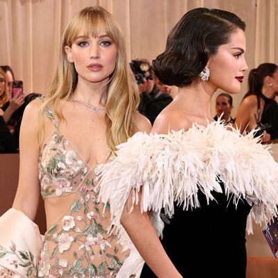 Every Can't-Miss 2026 Golden Globes Live Red Carpet Fashion Moment