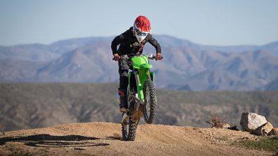 The Airoh Aviator III Is The Italian Off-Road Helmet I’ve Been Waiting For