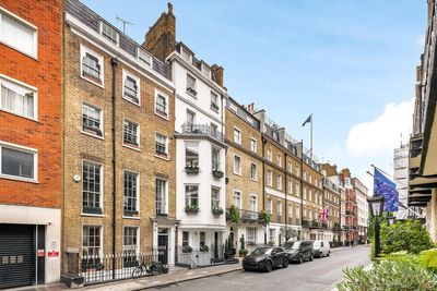 Oscar Wilde's former Mayfair home now for sale for £14 million