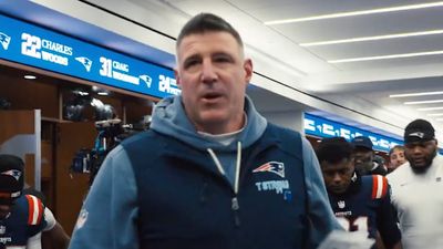 Mike Vrabel Had Hilarious Line About Getting His Lip Bloodied After Win Over Chargers