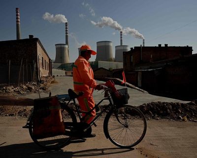 Coal power generation falls in China and India for first time since 1970s