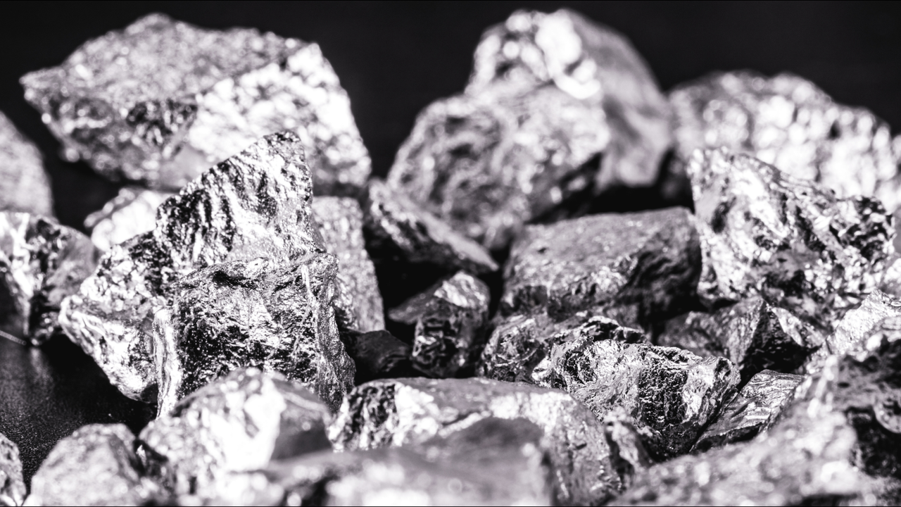 Metal compounds identified as potential new antibiotics, thanks to robots doing 'click chemistry"