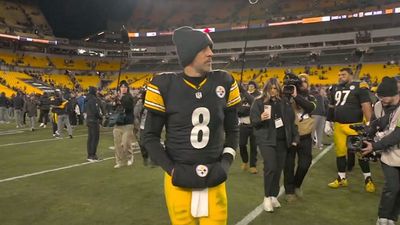 Cameras Lingered on Aaron Rodgers for What Could Be Final Walk Off NFL Field
