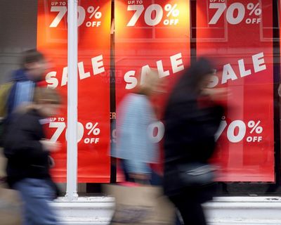 UK retailers endure ‘drab December’ as non-food sales fall flat